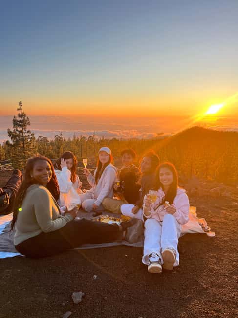 image n.6 of Mount Teide Sunset Picnic & Stargazing Tour - Tenerife activity in Santa Cruz de Tenerife, uploaded by supplier