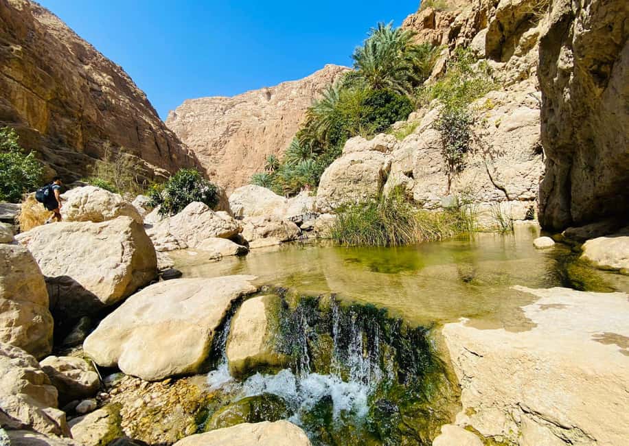 Obraz nr 10 z atrakcji Muscat: Prywatna wycieczka po Wadi Shab i Bimmah Sinkhole + bezpłatny lunch w Al-Mintakat asz-Szarkijja, przesłany przez organizatora