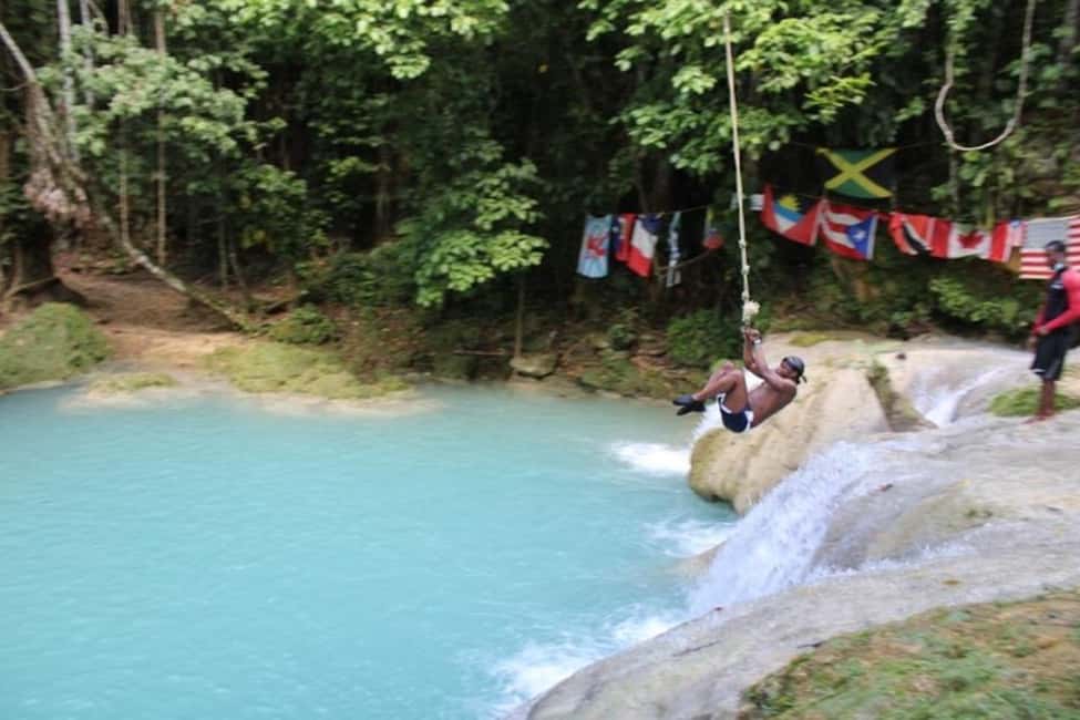 imagem n.5 de Ocho Rios: excursão de 1 dia para Blue Hole e Dunn's River Falls atividade em Ocho Rios, carregada pelo fornecedor