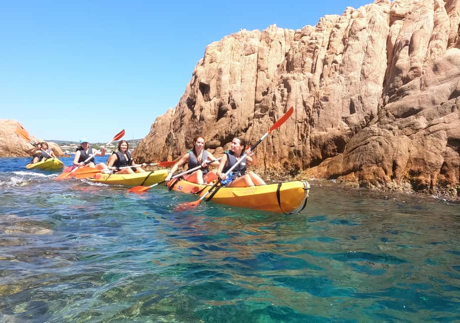 imagem n.11 de De Barcelona: excursão de caiaque e snorkel na Costa Brava com almoço atividade em Barcelona, carregada pelo fornecedor