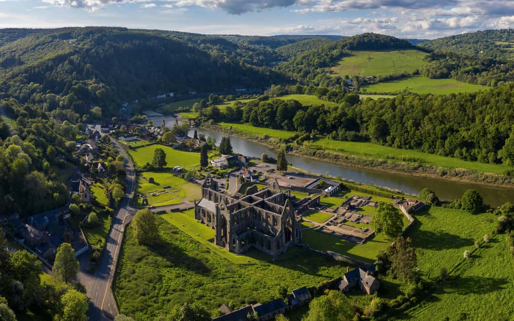 image n.4 of Cardiff: Wye Valley's Adventure Scenic Day Tour activity in Tintern, uploaded by supplier