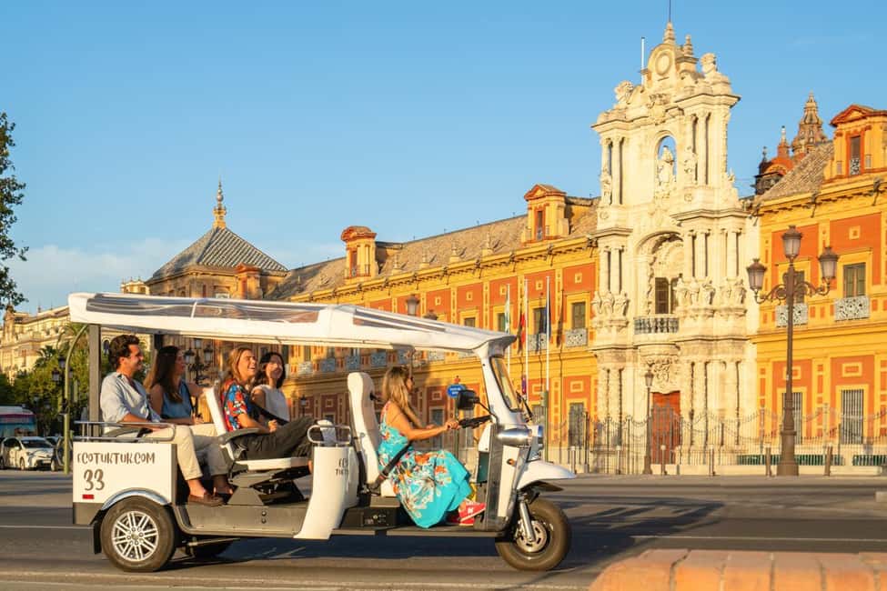 imaginea n.1 a activității Sevilia: Tur privat al orașului cu Eco Tuk Tuk în Sevilla, încărcată de organizator