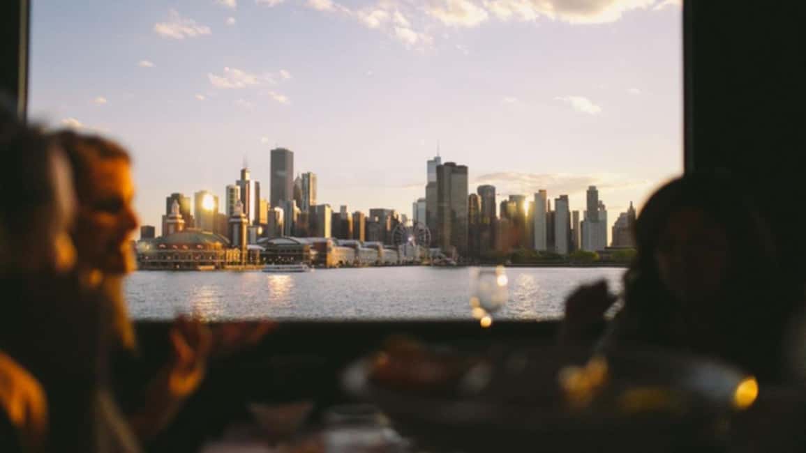 изображение номер 16 мероприятия City Cruises Chicago: Премиум-круиз с обедом или ужином в городе Чикаго, загруженное организатором