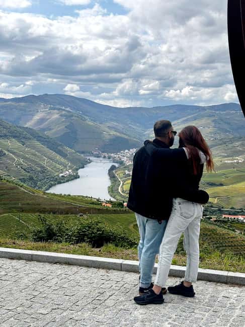 image n.3 of DOURO VALLEY: Premium Wine Tour, Winery Lunch & Private Boat activity in Peso da Régua, uploaded by supplier