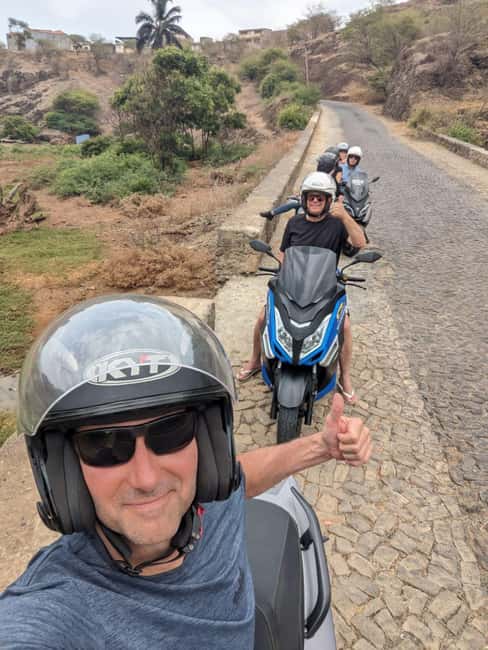 imagem n.10 de Ilha de Santiago: Aluguer de scooters atividade em Assomada, carregada pelo fornecedor