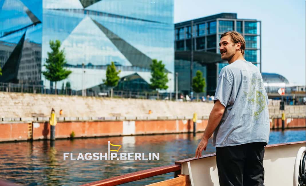 image n.7 of Berlin: 1h Boutiquestyle-Cruise on the Historic HEMINGWAY activity in Berlin, uploaded by supplier