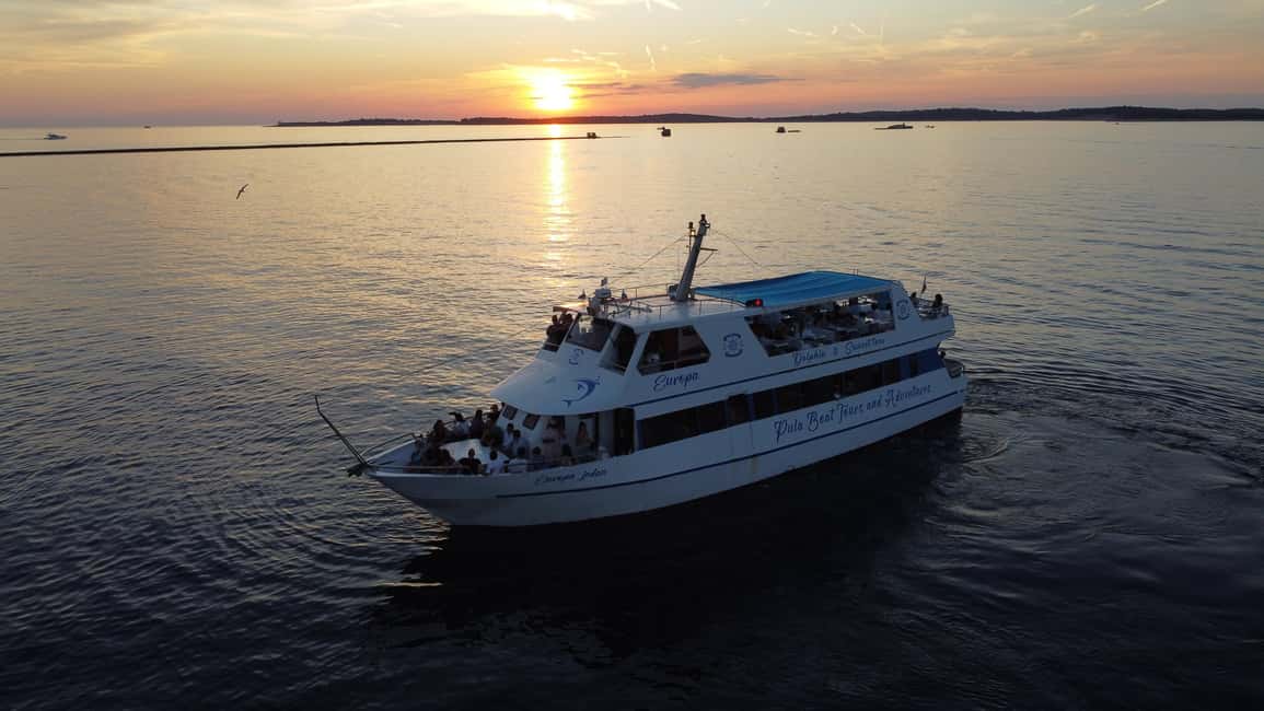 Bild Nr. 2 von Pula: Delfinbeobachtung & Sonnenuntergangskreuzfahrt mit Abendessen & Getränken Aktivität in Pula, Kroatien, hochgeladen vom Anbieter