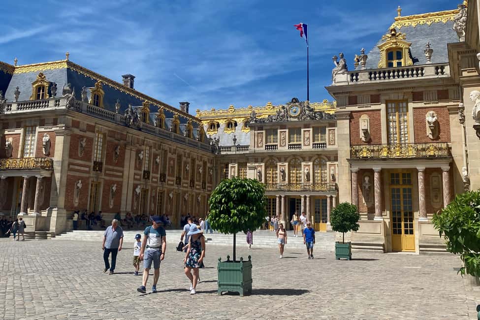 imaginea n.28 a activității Giverny Versailles Trianon Grup mic cu minivan din Paris în Paris, încărcată de organizator