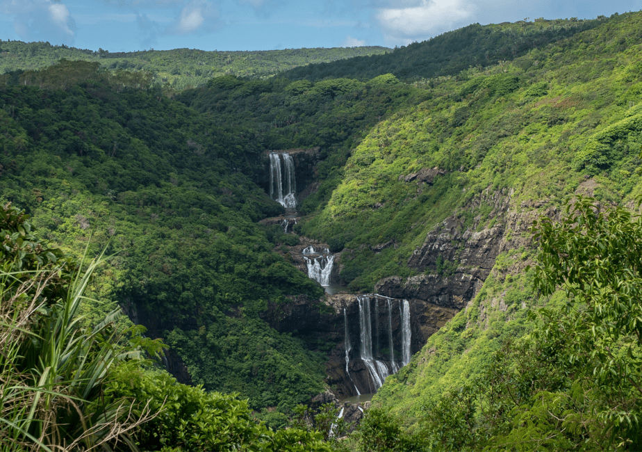 bild nr.3 av Gorges, andlig sjö, vattenfall & 23 färgad jord aktivitet i Mauritius, uppladdad av arrangören