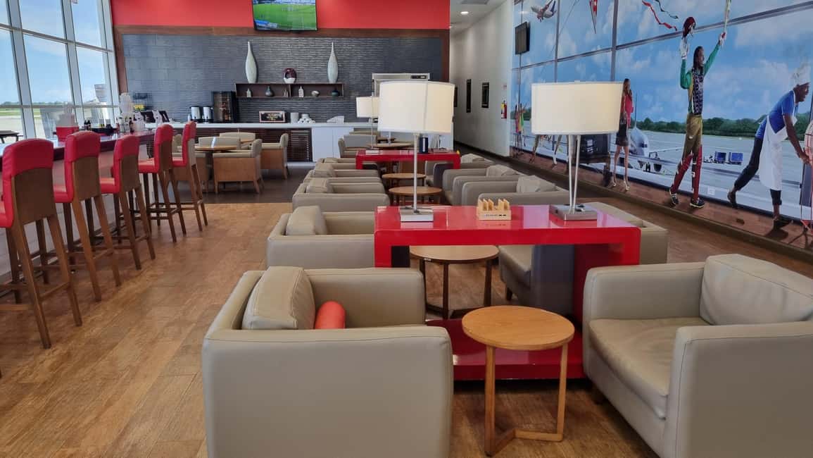 imagem n.9 de Montego Bay: Experiência na sala de embarque VIP do Club Mobay atividade em Montego Bay, carregada pelo fornecedor