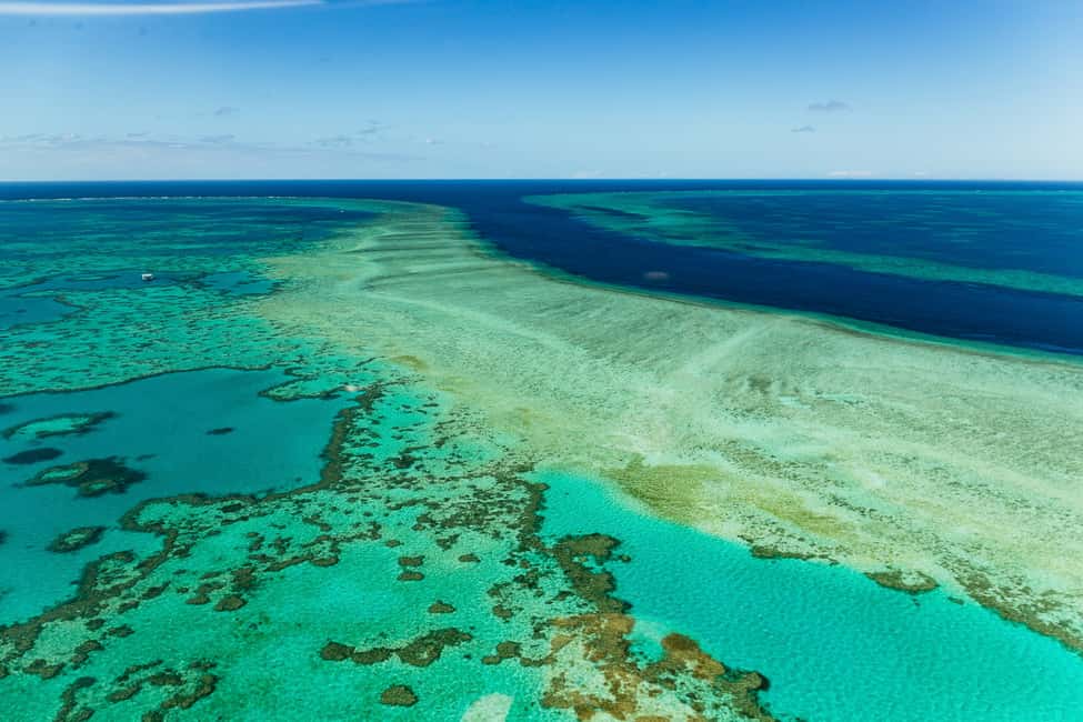 Image N°4 de Airlie Beach : Vol panoramique Whitsundays & Heart Reef activité à Queensland, publiée par le prestataire