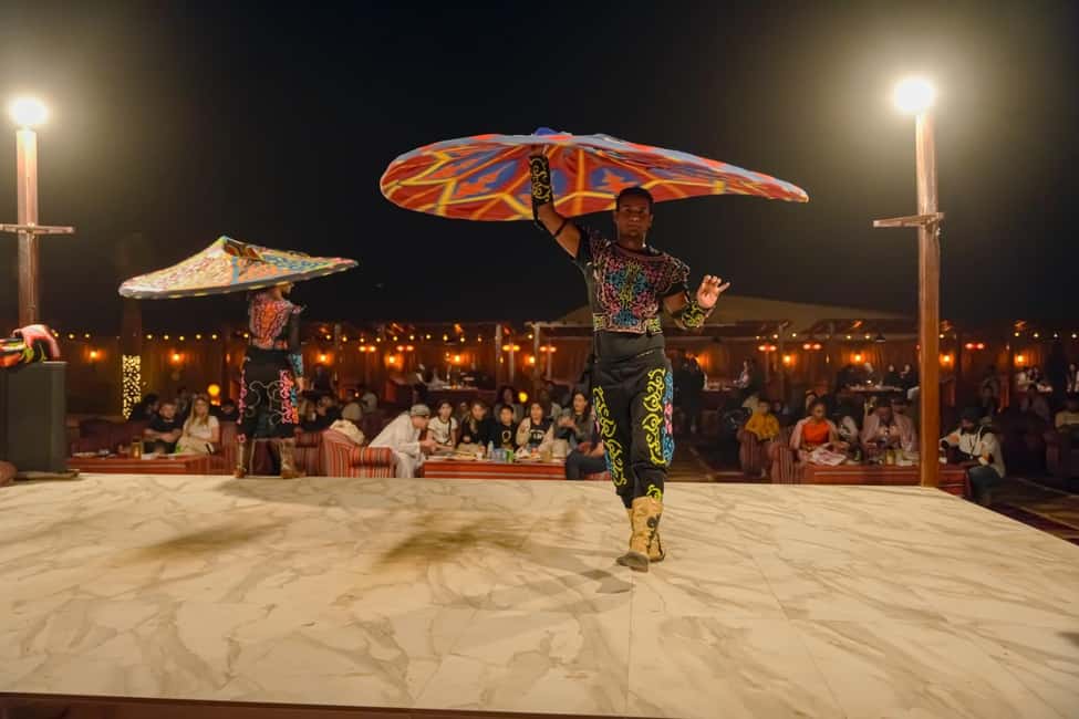 image n.5 of Dubai: Premium Red Dune Safari with Sandboarding & BBQ activity in Dubai, uploaded by supplier