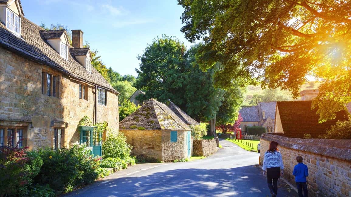 image n.18 of From London: Cotswolds, Blenheim Palace & Downton Abbey activity in South East England, uploaded by supplier