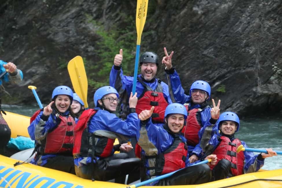 imagem n.18 de Banff: Excursão de rafting no rio Kananaskis à tarde atividade em Alberta, carregada pelo fornecedor