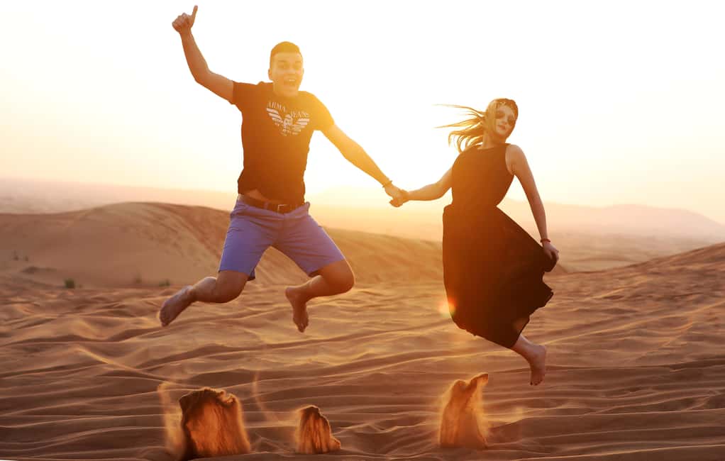 afbeelding n.6 van Dubai: Woestijnsafari, quad, sandboarden, kamelen & BBQ activiteit in Dubai, geüpload door aanbieder