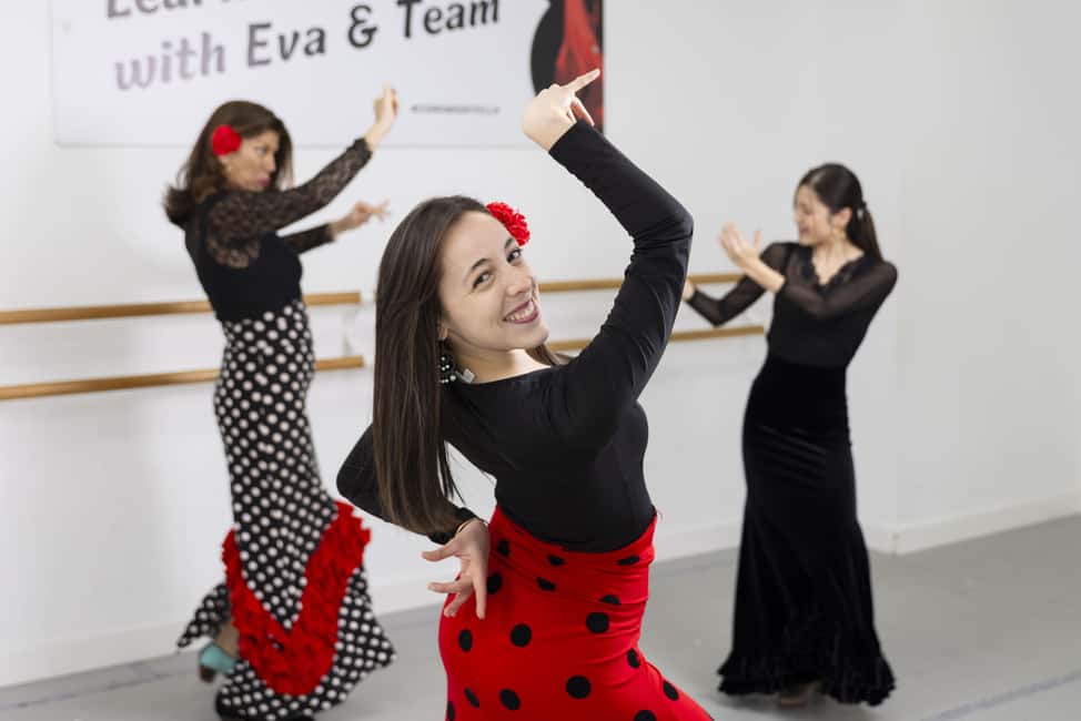 Image N°13 de Séville : Cours de danse flamenco avec costume en option activité à Séville, publiée par le prestataire