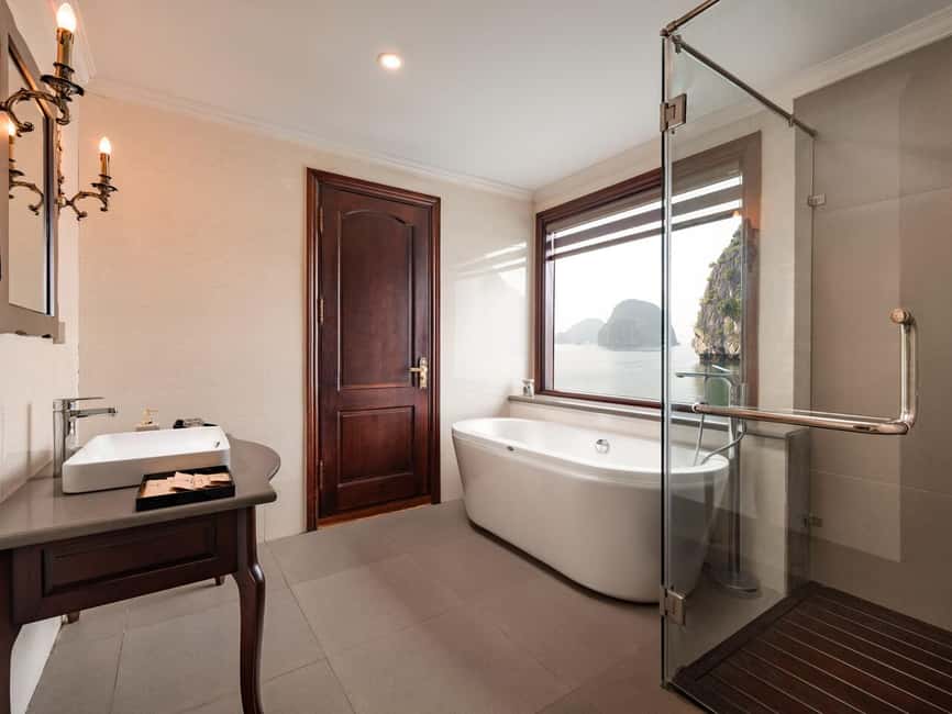 image n.16 of From Hanoi: 2-Day Cruise Trip with Private Balcony & Bathtub activity in Ha Long, uploaded by supplier