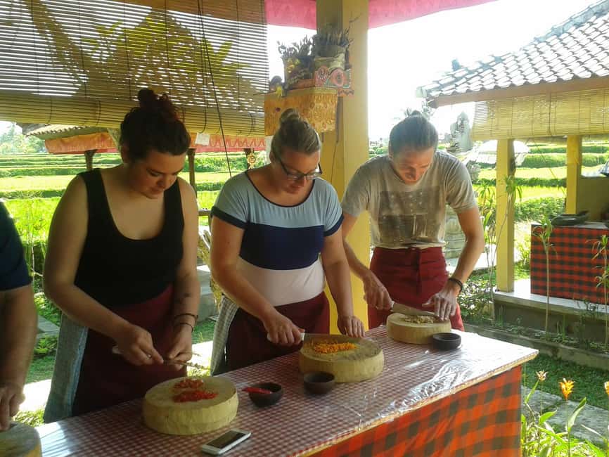 image n.1 of Ubud Cooking : All Inclusive Cooking Class activity in Ubud, uploaded by supplier