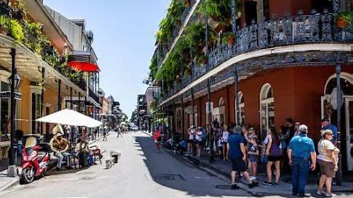 Immagine nº 4 di Tour del quartiere francese con guida locale e storie creole attività a New Orleans, caricata dal fornitore