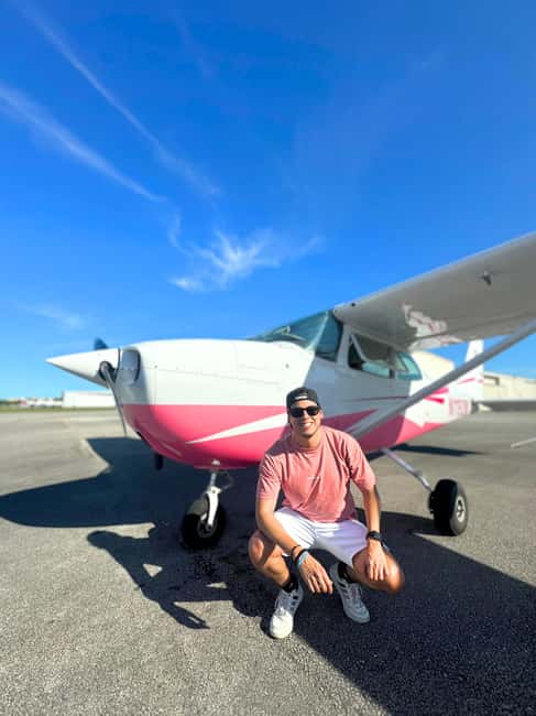 image n.29 of Miami Beach: South Beach Private Airplane Tour with Drinks activity in Miami, uploaded by supplier