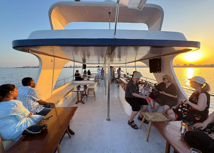 Image N°5 de Larnaca : Croisière au coucher du soleil avec un verre de vin activité à Larnaca, publiée par le prestataire