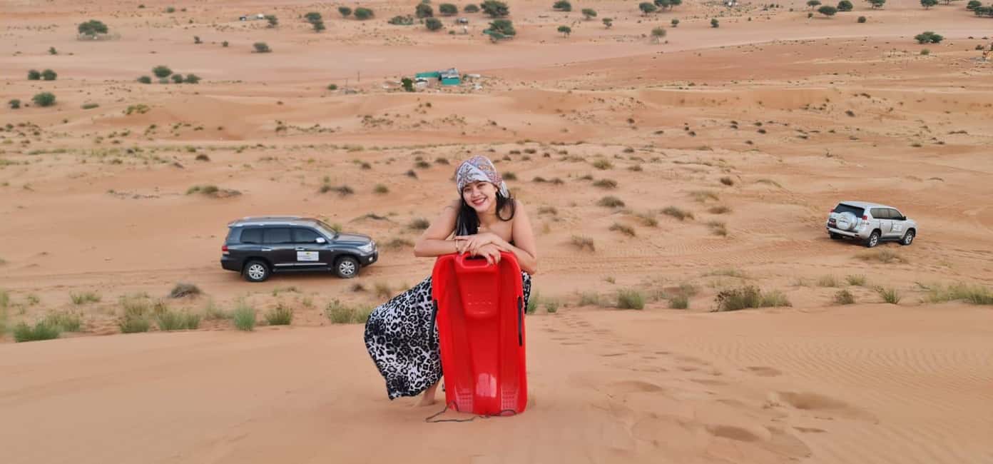 Immagine nº 1 di Muscat: tour privato del deserto di Wahiba Sands con campeggio e pernottamento attività a Regione al-Sharqiyya, caricata dal fornitore