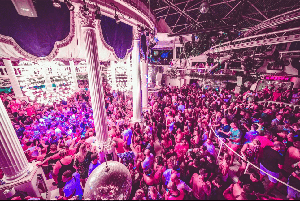 Image N°8 de Tournée des clubs d'Ibiza : 3 clubs - 3 jours distincts activité à Ibiza (ville), publiée par le prestataire