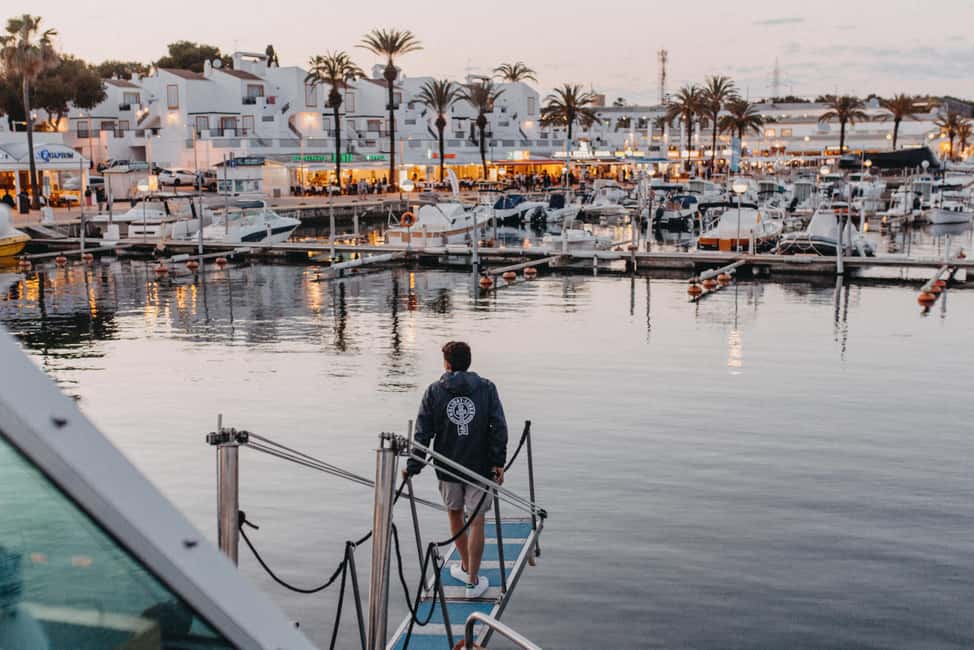 Image N°5 de Cala en Bosc : visite de 2 h au coucher du soleil activité à Ciutadella de Menorca, publiée par le prestataire