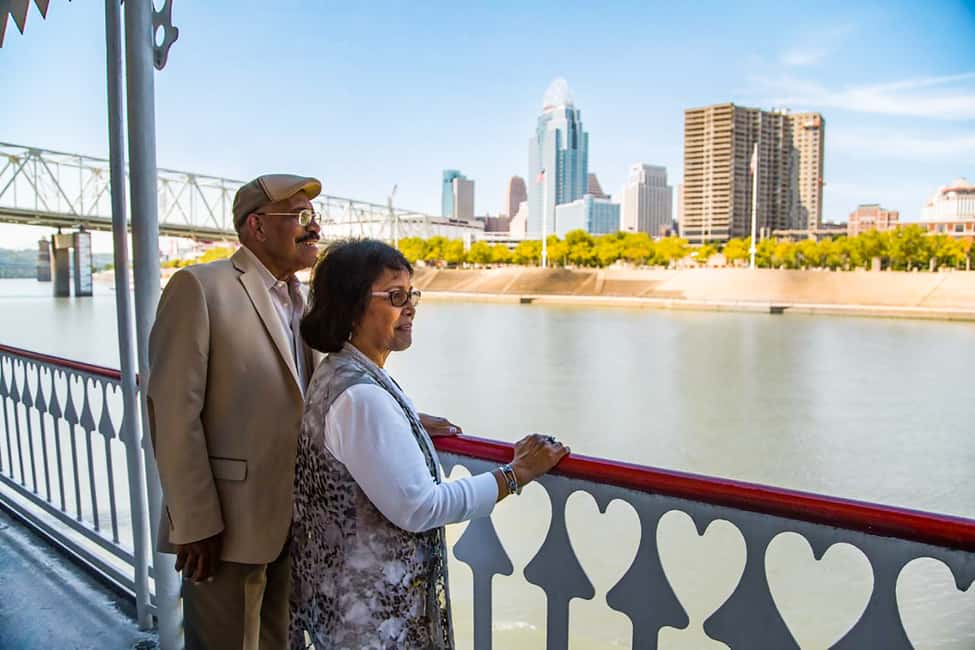 image n.3 of Cincinnati: Riverboat Cruise with Lunch and Entertainment activity in Kentucky, uploaded by supplier