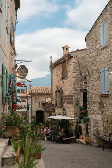 image n.8 of Grasse, Gourdon and local wine tasting activity in Grasse, uploaded by supplier