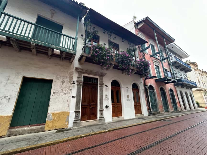 image n.10 of Panama Canal and Old Town City tour - Private activity in Panama City, uploaded by supplier
