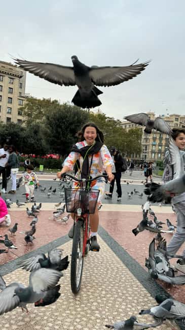 サプライヤーによってアップロードされた、バルセロナのバルセロナ：自転車またはeバイクツアー、主要観光スポットと現地の洞察の画像#8
