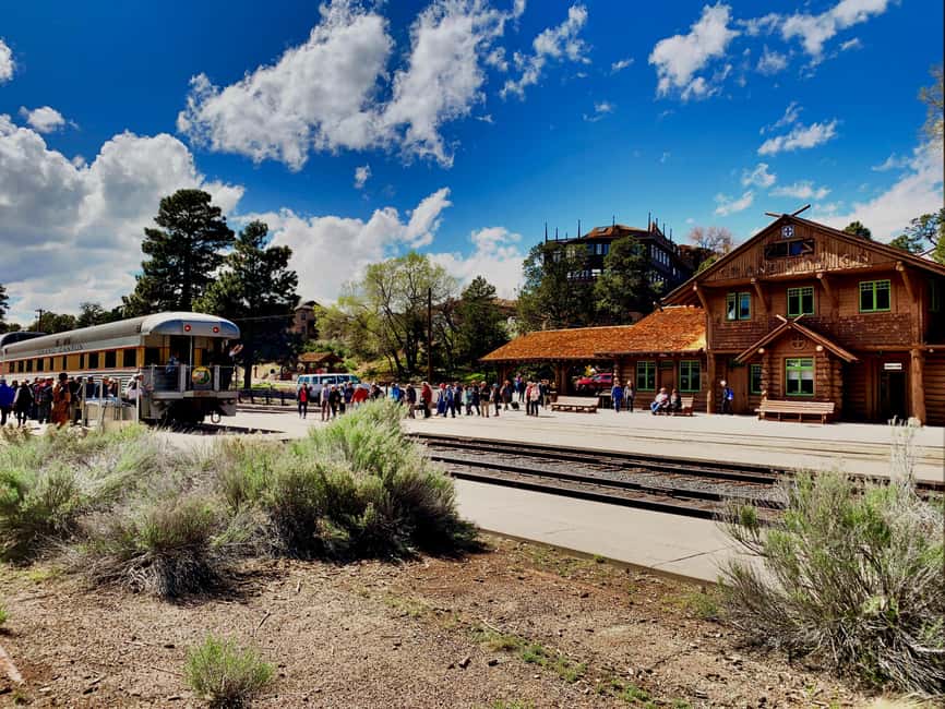 Image N°8 de Sedona, AZ : Visite guidée du Grand Canyon et chemin de fer historique activité à Arizona, publiée par le prestataire