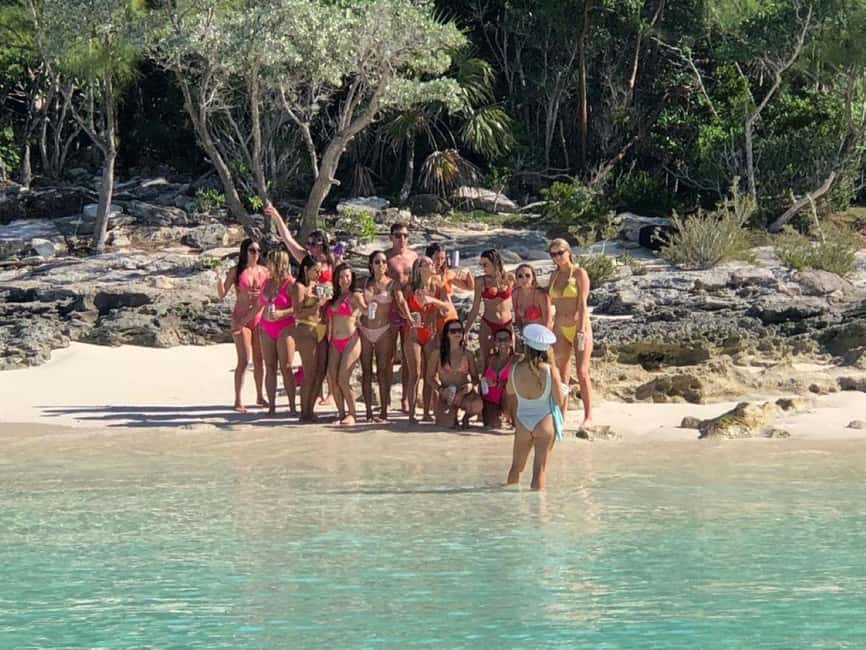 image n.10 of Nassau: 3 Islands Tour, Snorkel, Pig Beach, Turtles & Lunch activity in Berry Islands, uploaded by supplier