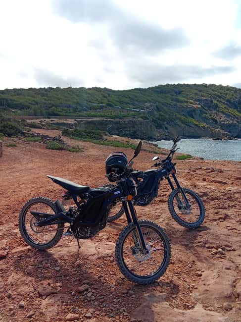 Image N°3 de Ibiza : Tour avec moto cross eléctrica Surron activité à Ibiza (ville), publiée par le prestataire