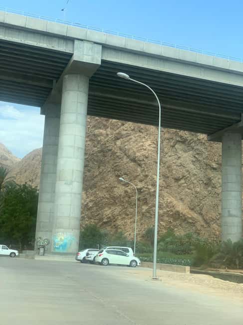 Immagine nº 22 di Muscat: Tour privato di Wadi Shab e Bimmah Sinkhole con pranzo attività a Regione al-Sharqiyya, caricata dal fornitore