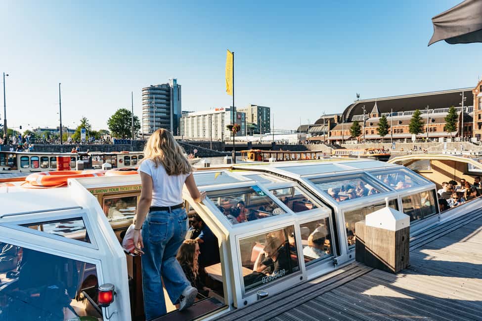 image n.11 of Amsterdam: City Centre Canal Cruise & Free Dutch Stroopwafel activity in Amsterdam, uploaded by supplier
