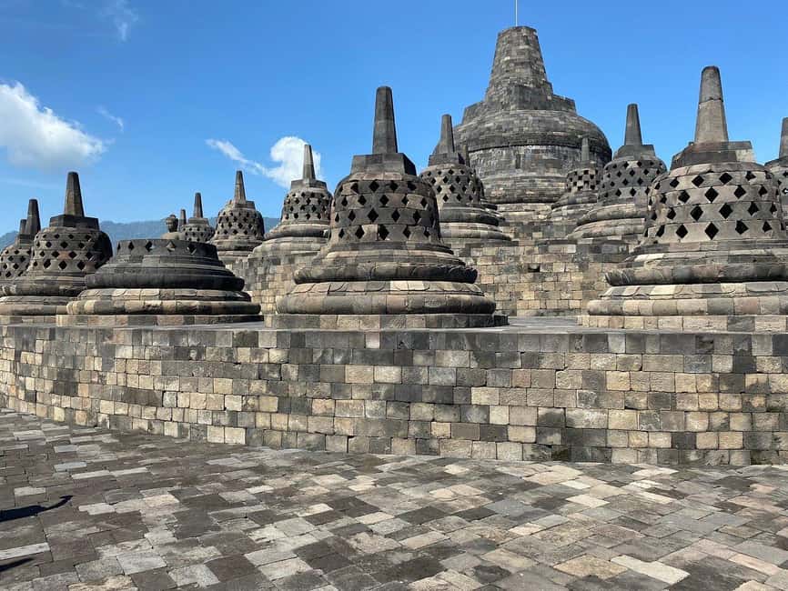 image n.10 of All-inclusive Borobudur Temple Guided Tour activity in Kota Magelang, uploaded by supplier