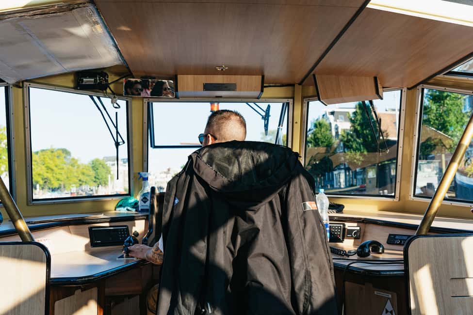 image n.22 of Amsterdam: City Centre Canal Cruise & Free Dutch Stroopwafel activity in Amsterdam, uploaded by supplier