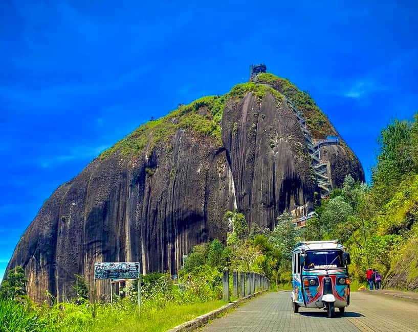 image n.23 of Medellin: Guatape Tour with Boat, Breakfast, Lunch & Llamas activity in Marinilla, uploaded by supplier