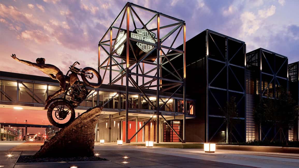 image n.1 of Chicago:Milwaukee City Highlights Day Trip with Brewery Tour activity in Milwaukee, uploaded by supplier