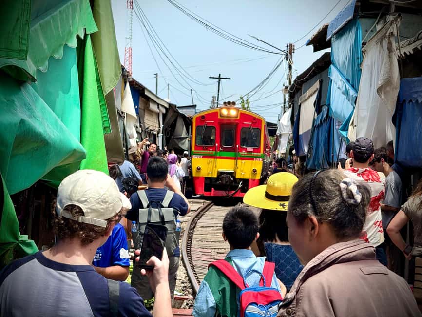 image n.38 of Bangkok: Floating Market and Train Market Experience activity in Pattaya, uploaded by supplier