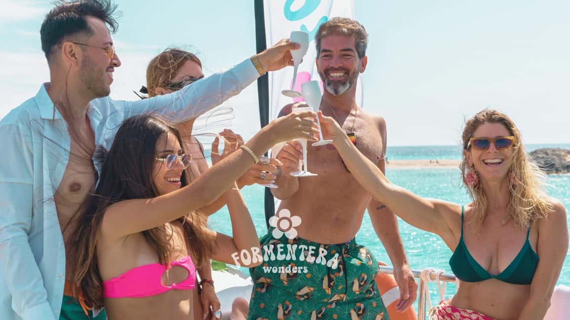 Bild Nr. 35 von Ibiza: Formentera-Kreuzfahrt mit Mahlzeiten, offener Bar, Sonnenuntergang und DJ Aktivität in Balearen, hochgeladen vom Anbieter