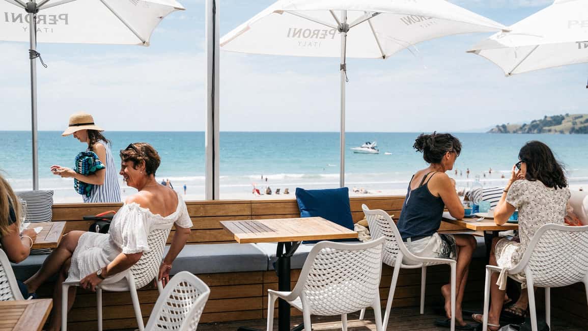 image n.3 of Waiheke Island: Wine Tour + Lunch at Award Winning Venue activity in North Island, uploaded by supplier