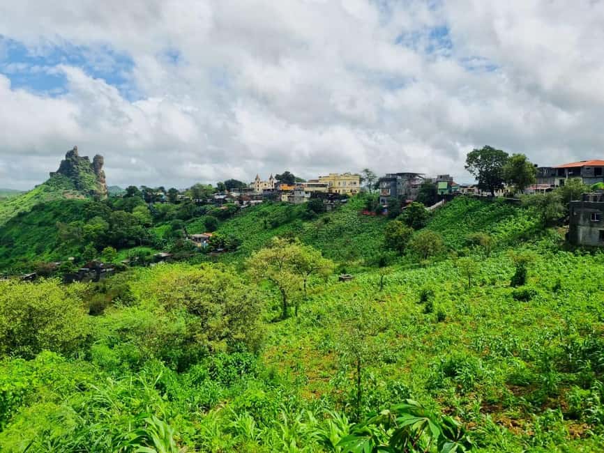 imagem n.2 de Ilha de Santiago : Caminhada Serra Malagueta +Principal +Hortelão atividade em Ilha de Santiago, Cabo Verde, carregada pelo fornecedor