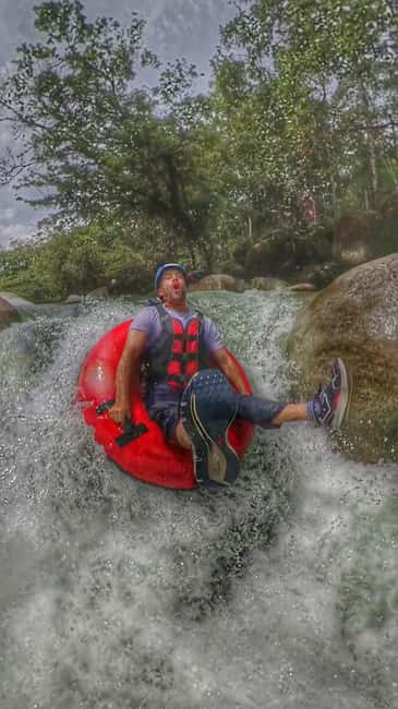 imagem n.5 de Medellín: TUBING NO RIO GUATAPÉ atividade em Guatapé, carregada pelo fornecedor