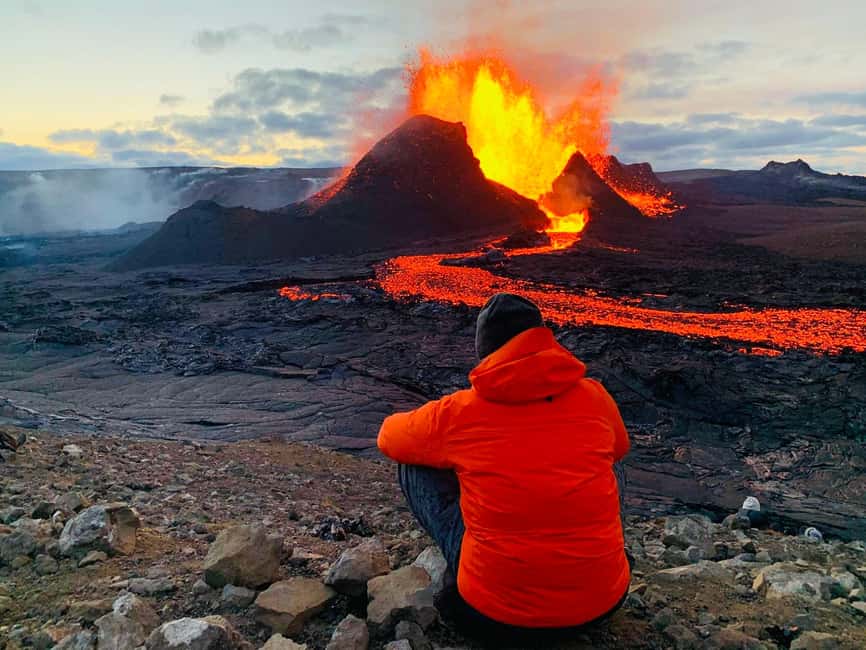 image n.11 of Fagradalsfjall Volcano Hike – Small Group with Local Guide activity in Reykjanes Peninsula, uploaded by supplier