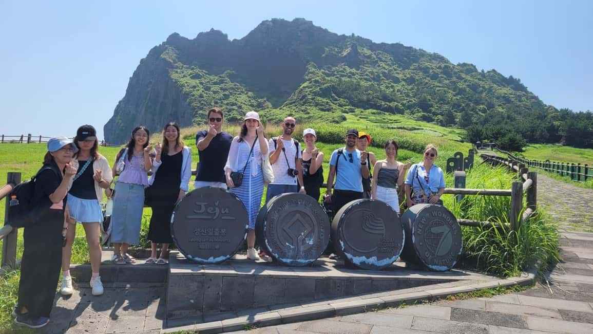 image n.2 of Jeju Eastern Highlight Tour with Women divers show activity in Seogwipo-si, uploaded by supplier
