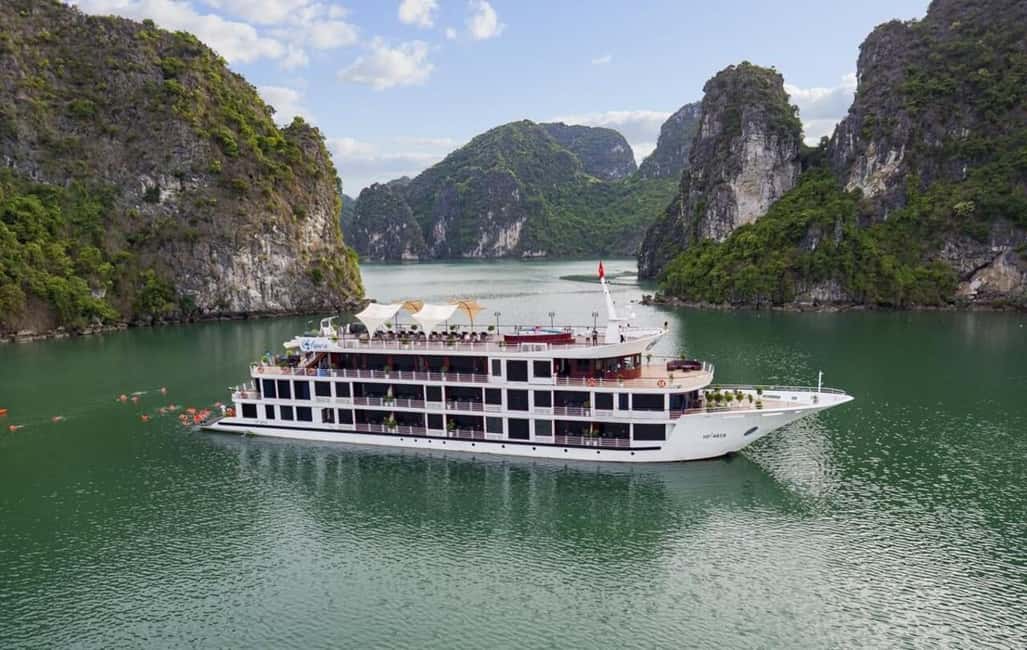 image n.5 of From Hanoi: 2-Day Cruise Trip with Private Balcony & Bathtub activity in Ha Long, uploaded by supplier