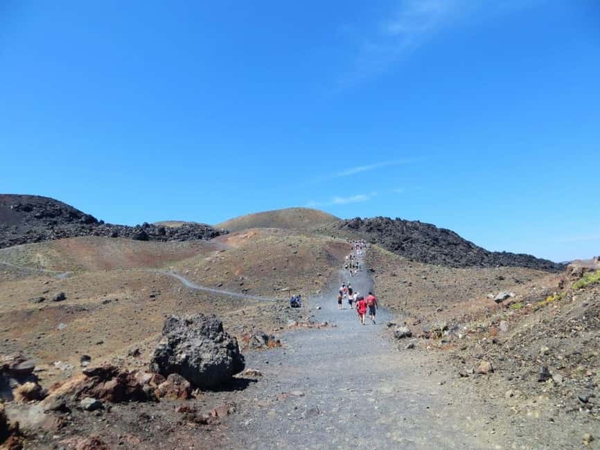 Immagine nº 6 di Porto di Santorini: Crociera al vulcano, alle sorgenti termali e a Thirassia attività a Fira, caricata dal fornitore